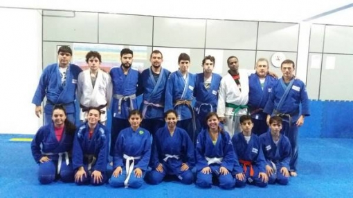 Último treino do professor Paulo Maia antes da ida para Portugal